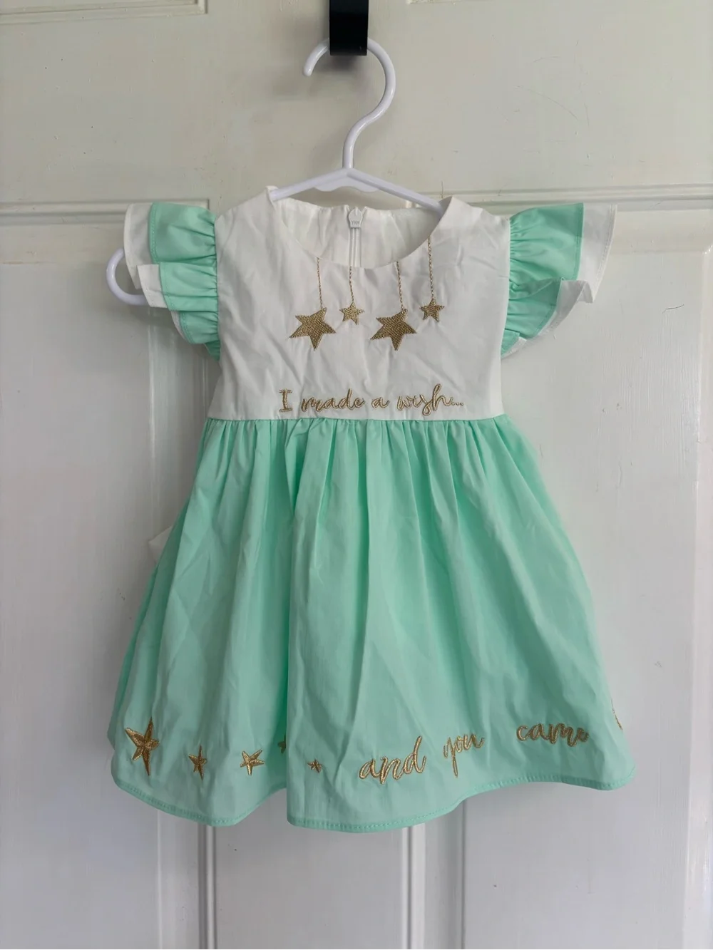 6m Evie's Backyard Wish 2.0 mint green/white/gold flutter sleeve dress.  In EUC!